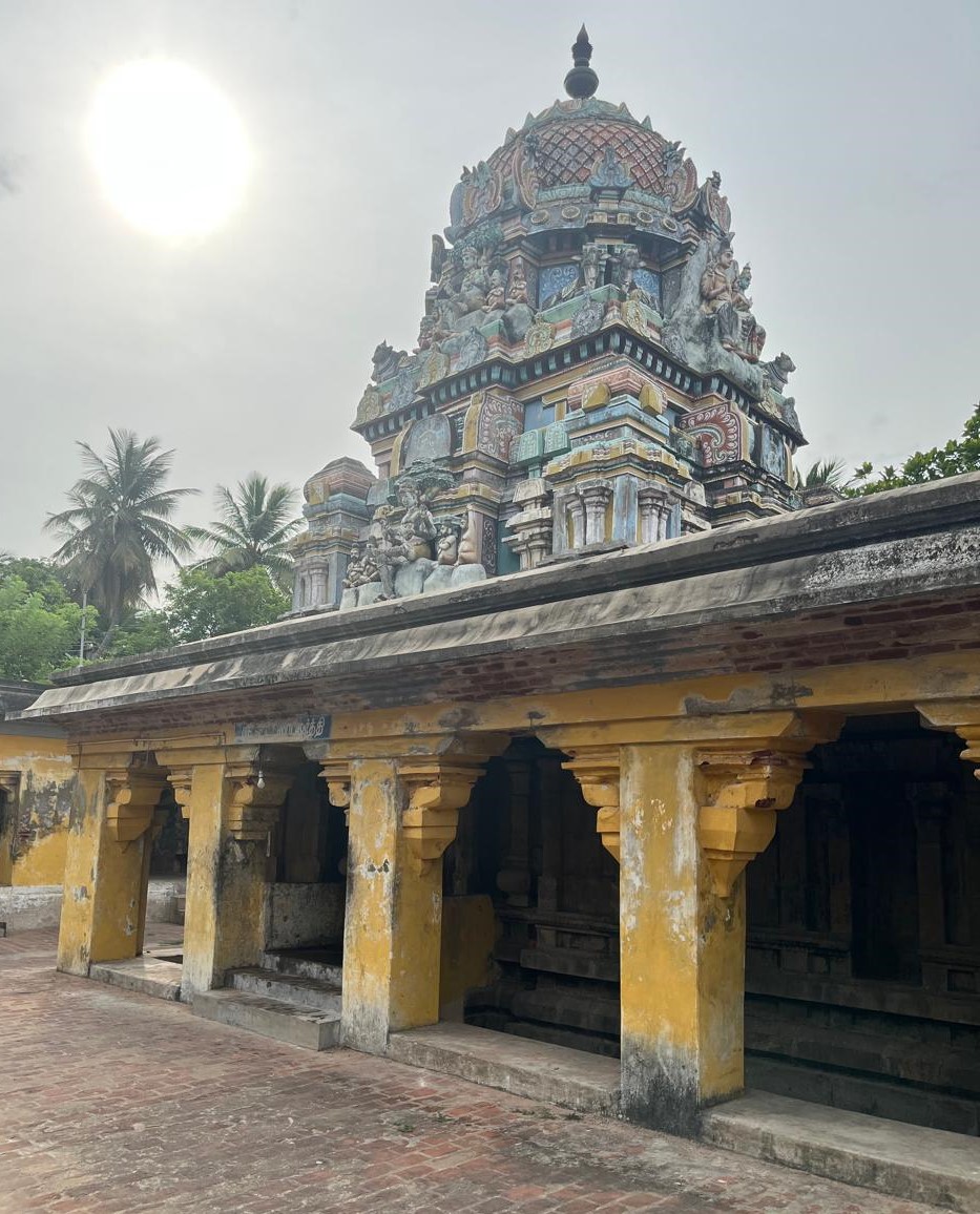 வெளி பிரகாரம்
