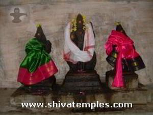 Lord Muruga with Valli and Deivanai